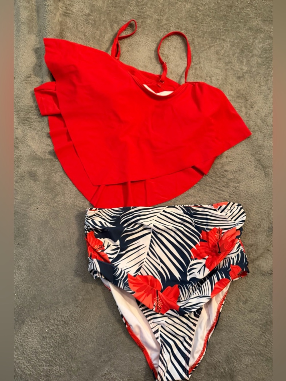 Women's  Red Top Flower Bottom  2-Piece Swimsuit Bikini - Sz US Large